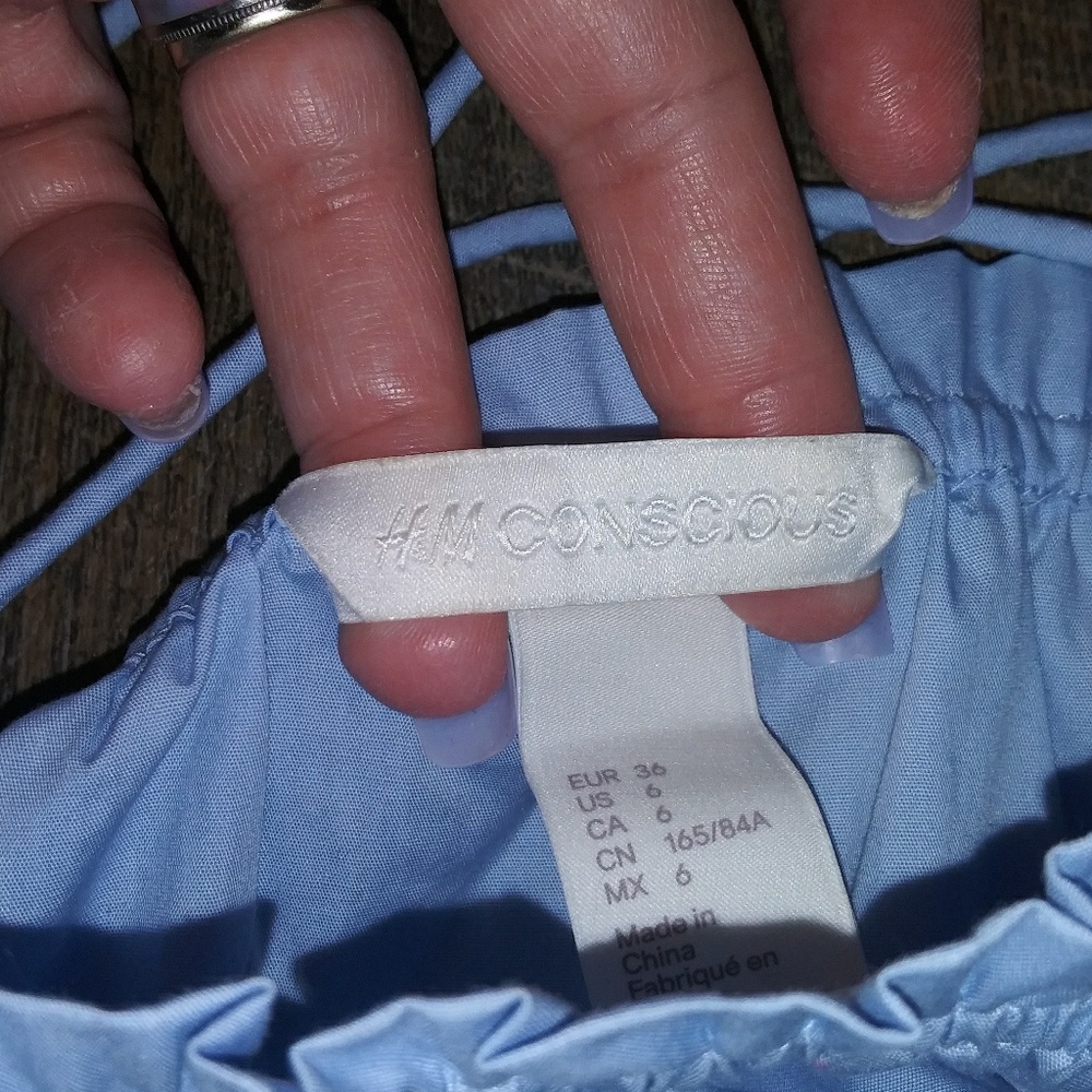 H&M BLUE CONSCIOUS COLLECTION CITY DIARIES TOP - Picture 7 of 8